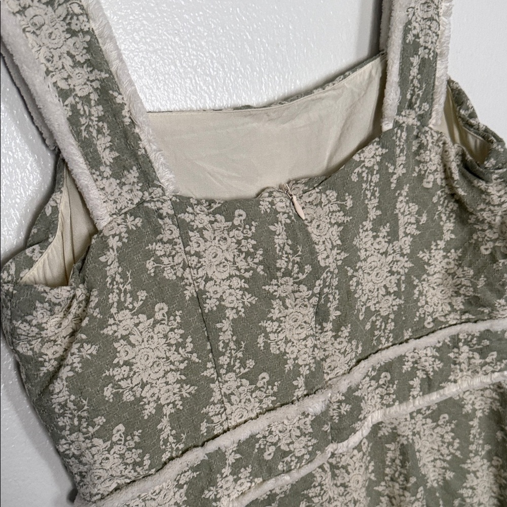 Olivaceous Green and White Mini Dress - Picture 9 of 10
